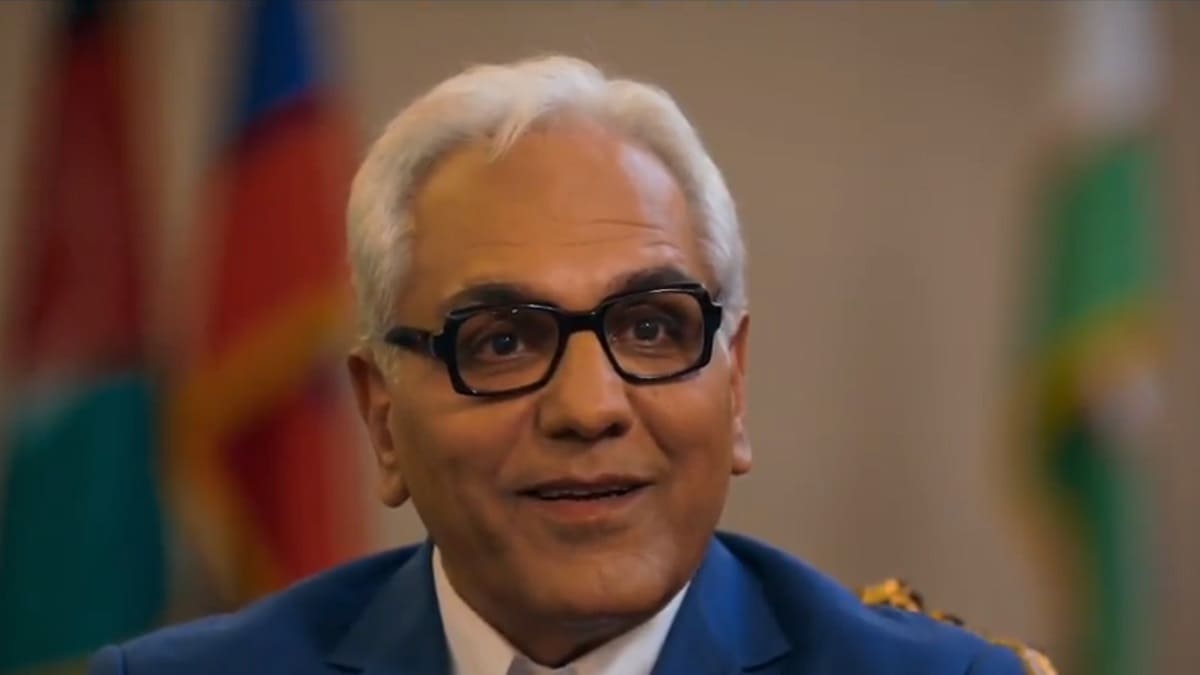 مرد سه هزار چهره